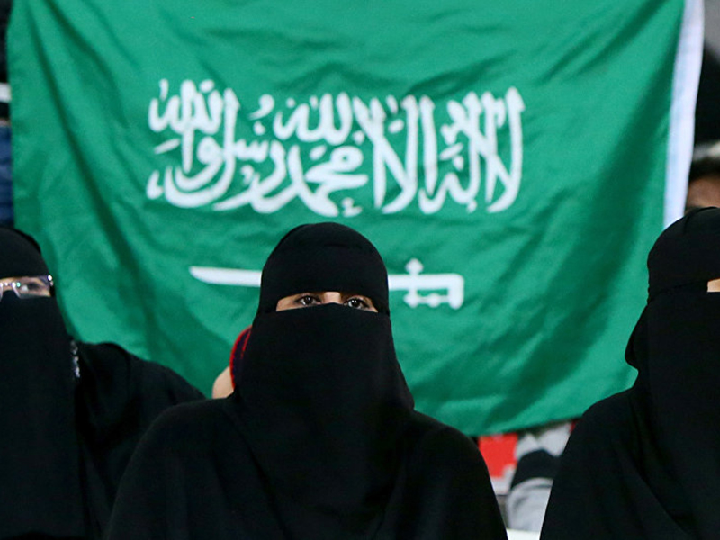 اضغط لمشاهدة الفيديو: خروج المرأة للأسواق لا يحتاج إلى محرم